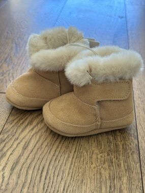 NEW Zara Baby Tan Faux-Fur Winter Genuine Leather Boots- size Newborn